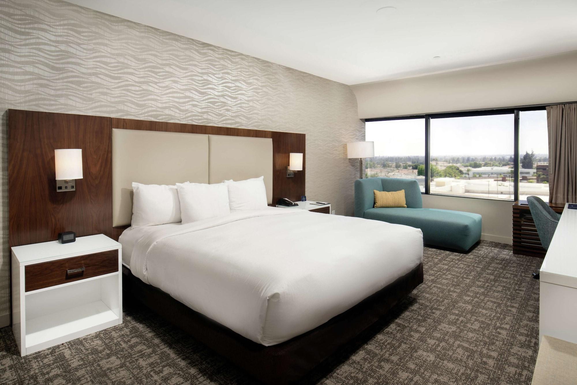 Doubletree By Hilton Monrovia - Pasadena Area Hotel Bagian luar foto